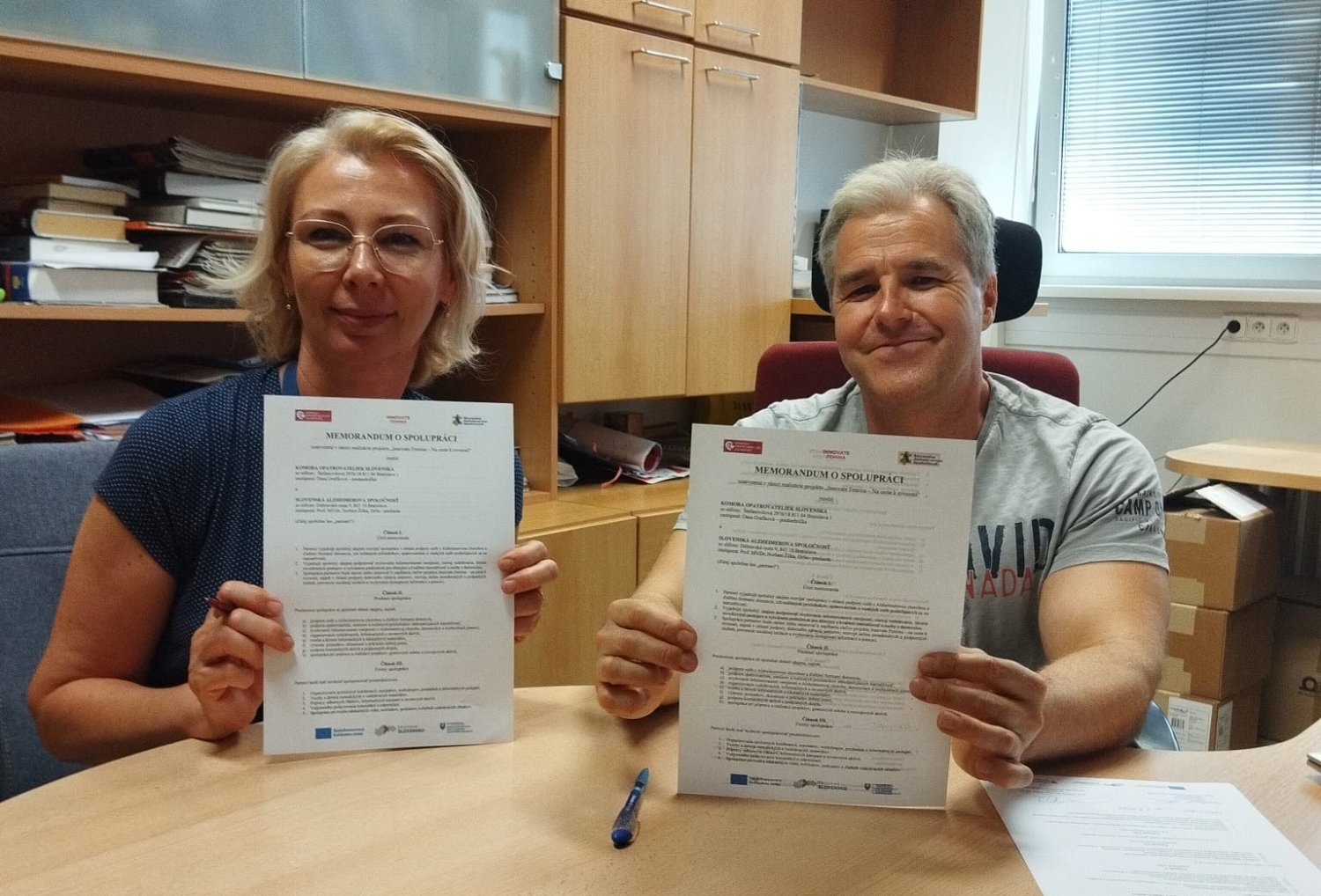 Komora opatrovateliek Slovenska podpísala memorandum o spolupráci so Slovenskou Alzheimerovou spoločnosťou